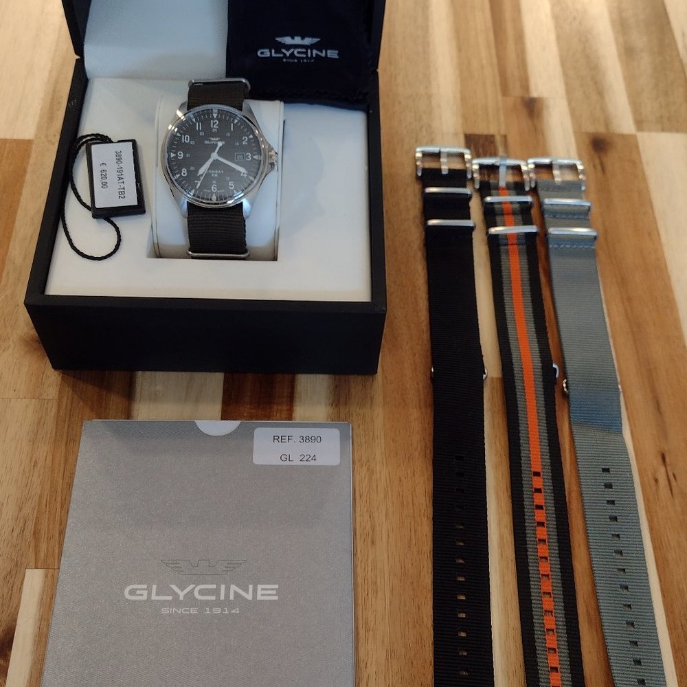 Glycine Combat 6 AM (Automatic Movement)